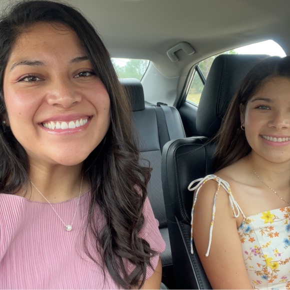 Meet your Posher, Vanesa - Picture 3 of 7